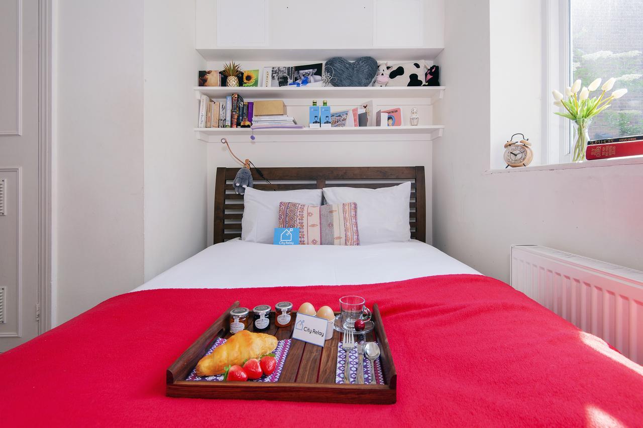 Bright Gratton Road Apartment Лондон Екстериор снимка